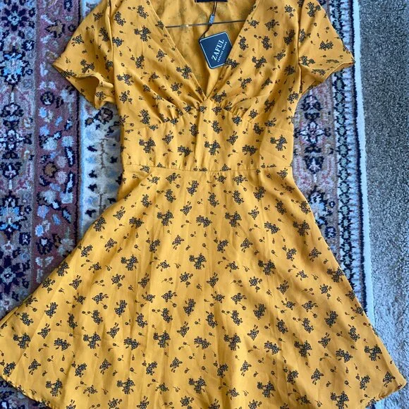 Zaful Floral V Neck A Line Mini Short Sleeves Dress Golden Yellow Dress … - Picture 8 of 17